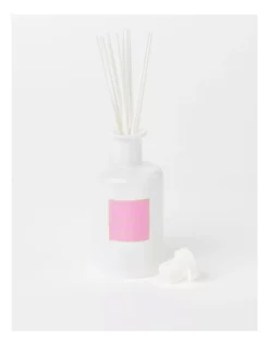 candle shop -candle shop unnamed file 225